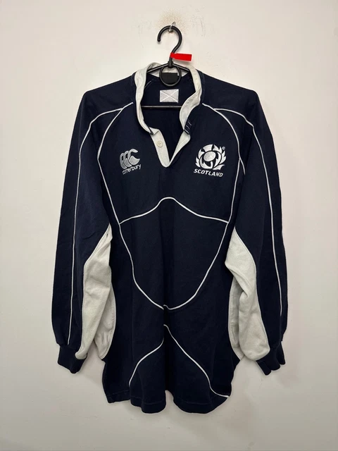 Découvrez le nouveau maillot domicile de l'UBB pour la saison 2025-2026