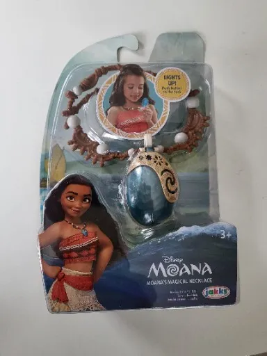 Brillil Moana Necklace for Girls Princess Moana's Magical Necklace  Halloween Costume Cosplay Party Supplies Dress Up Accessories :  Amazon.com.au: Toys & Games