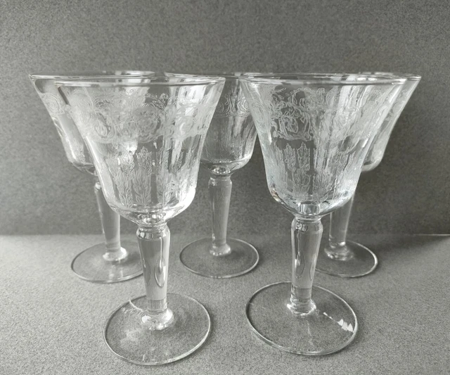 5 Bicchierini a calice da Spumante, Cristallo con Decori incisi. Vintage