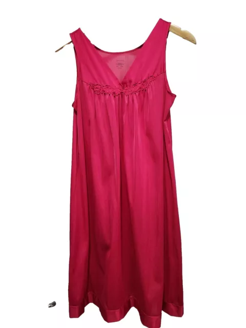 Vanity Fair Sleeveless Fuchsia Nightgown Sz Small 100% Nylon Mid Length