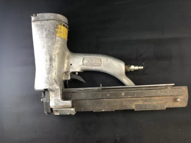 paslode nailer Gun For Parts Or Repair Vd1