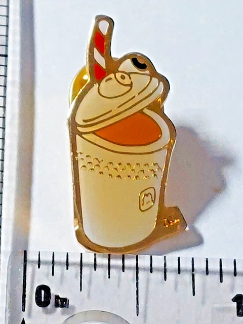McDonald's CUP & STRAW Lapel Pin (050923)