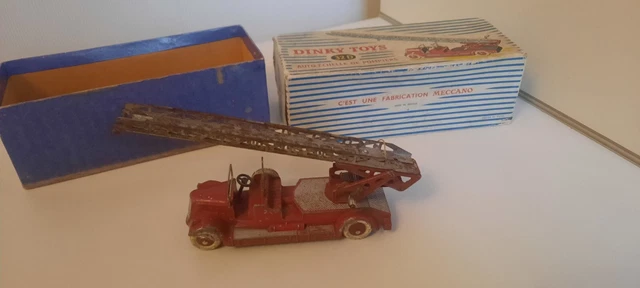 DINKY TOYS 32D AUTO ECHELLE DE POMPIER DELAHAYE BOITE