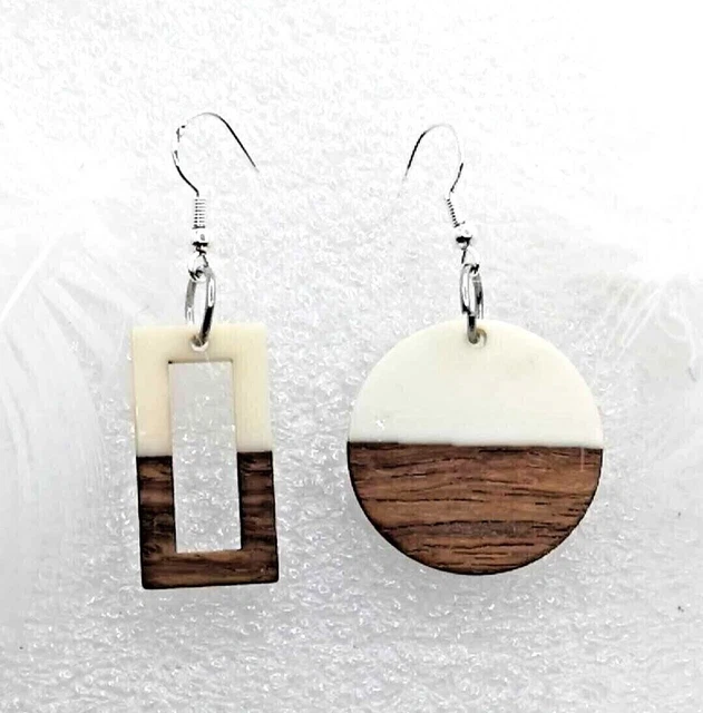 Boucles D'oreilles En Bois Et Résine - Marque Culture Mix - Noir Et Gris - Neuves Avec étiquettes