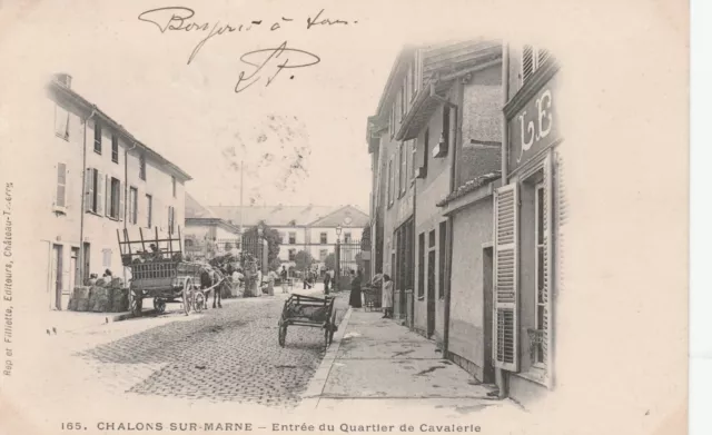 CPA 51 CHALONS sur MARNE Entrée du Quartier de Cavalerie
