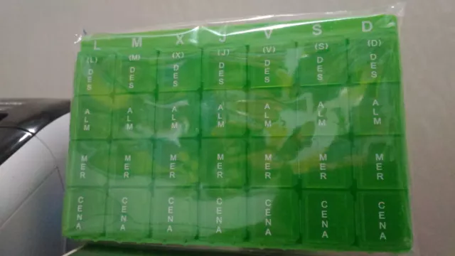 Pastillero 7 compartimentos 4 tomas caja de pastillas en ESPAÑOL para la semana 2