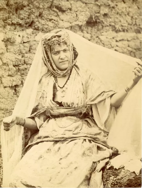 ND. Algérie, femme des Ouled Naïls Vintage albumen print Tirage albuminé  21