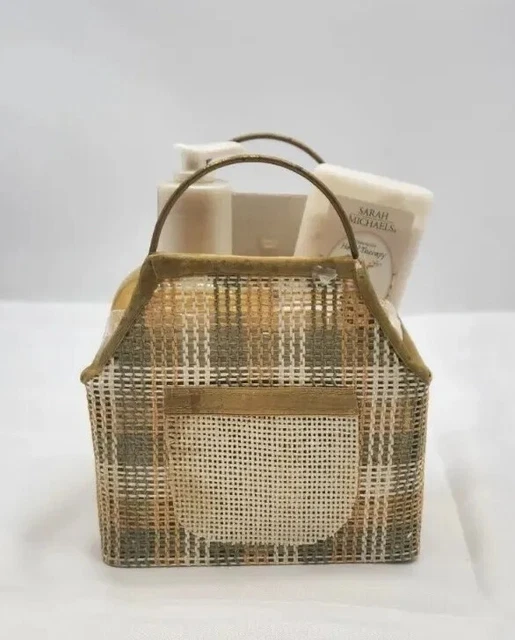 Cesta de regalo vintage Sarah Michaels baño spa 7 piezas aroma a azúcar vainilla.