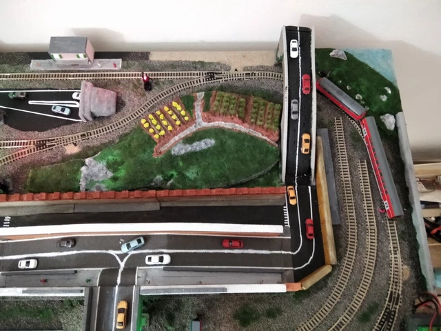 Maison Individuelle 'VILLETTA FIORITA' Pour Réseau Ferroviaire N (1/150) - 4 Modèles Différents, Résine Peinte