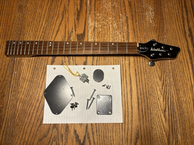 ベース B.C.RICH / Warlock Bass / Candy Red Electric Guitars, Guitars & Basses, Musical Instruments - PicClick AU