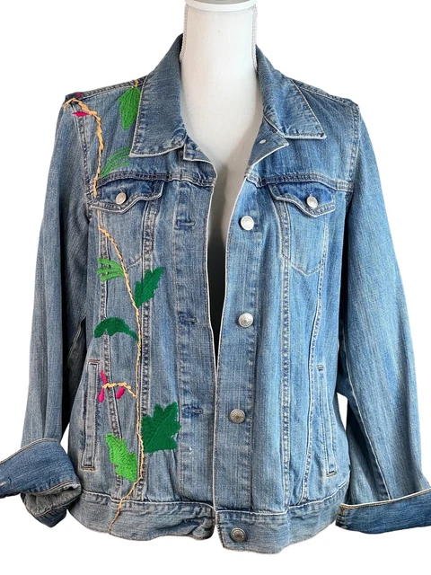 Gap Maternity Embroidered Peacock Denim Jacket Button Front Floral Size Large