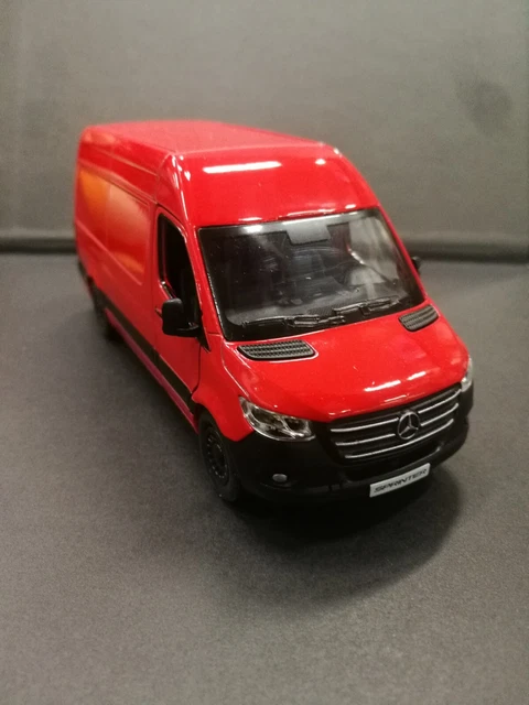 KiNSMART Mercedes-Benz Sprinter UPS Van 1:48 Die-Cast Model - Pull-Back Action, Opening Doors