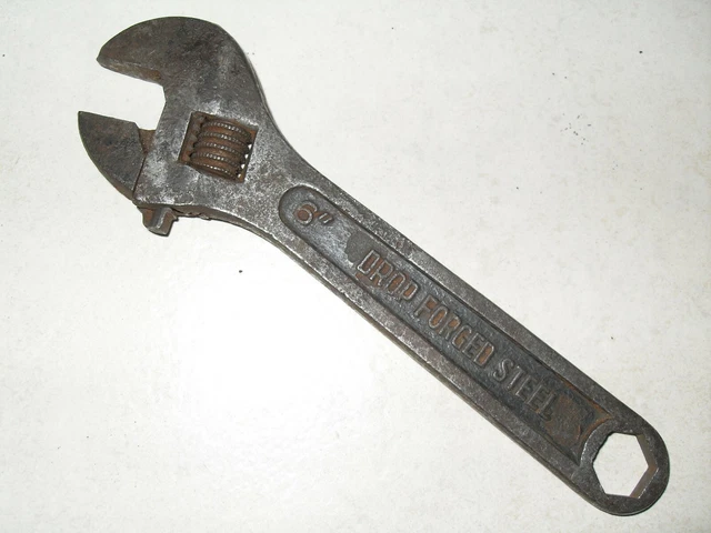 n°632 OLD TOOL OUTIL ANCIEN DE METIER, Petite clé à n°632 OLD TOOL OUTIL ANCIEN DE METIER, Petite clé à