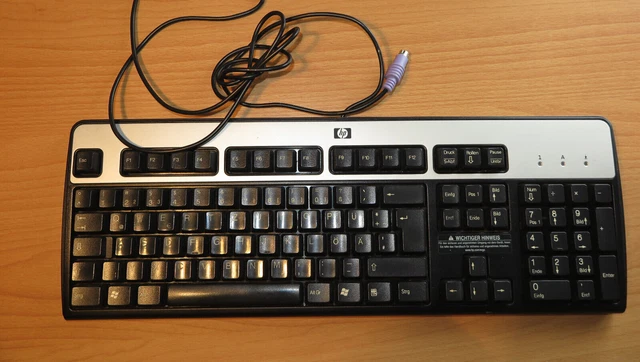 HP Tastatur KB-0316 Schwarz/silber | PS/2 Anschluss, Englisch/internationales Layout