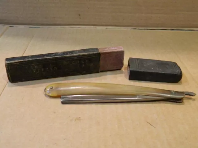 Wade & Butcher Sheffield England Straight Shaving Razor w/ Original Box Vintage