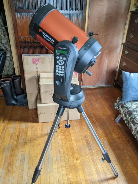 Celestron NexStar 8SE Computerized Telescope, 8-inch mirror, SkyAlign Technology