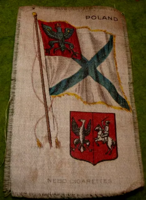 19/22 Nebo cigarettes silk flag Poland  Publicité en soie ancien drapeau Pologne