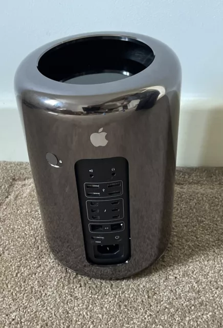 Apple Mac Pro 6-core 3.5GHz CPU 64GB Ram 2x AMD D700 6GB Gpu 1tb Ssd *HUGE SPEC*