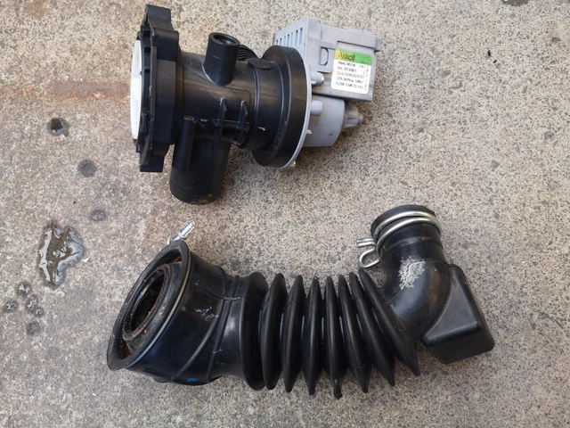 Washing Machine HOTPOINT WML720P UK R DRAIN PUMP  DRAIN HOSE