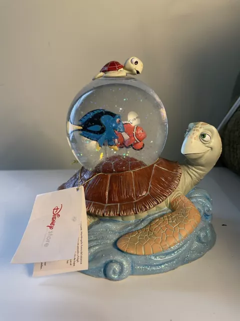 Disney Store Pixar FINDING NEMO CRUSH & SQUIRT SNOW GLOBE Dory Merlin