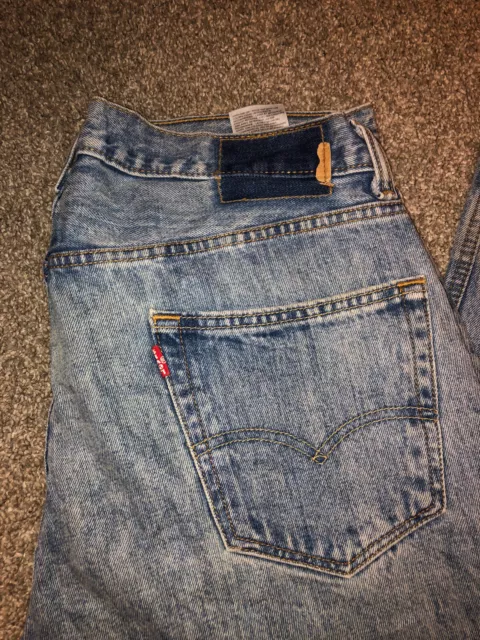 Jeans Levis vintage bleu droit bleu grade a levi, étiquette arrière manquante. W36 L34 2