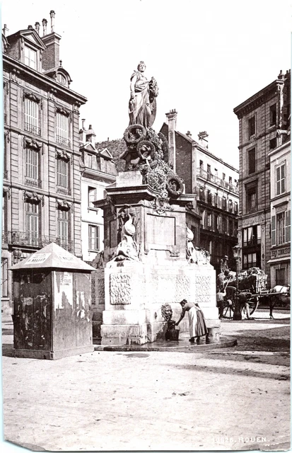 Rouen. Statue de Jeanne d'Arc, French, about 1865, Albumen silver print