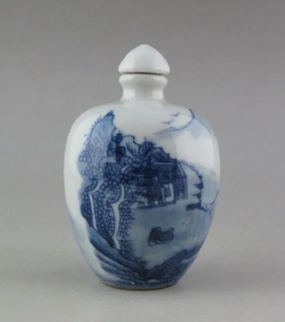 Chinese Old Blue and White Hand-painted landscape Porcelain Snuff Bottle