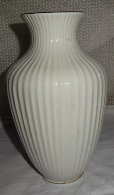Porzellan Vase, vintage, zeitlos, weiss mit goldene Ränder, Metzler & Ortloff