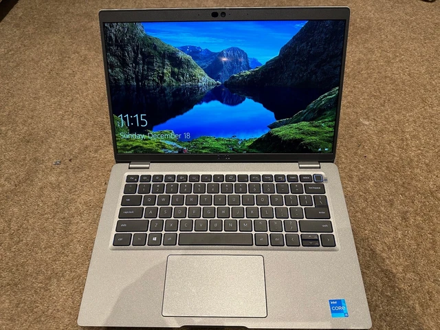 Dell Latitude 5420 14-inch i7 12th Gen 16GB 512GB @1.70GHz Windows 11 Home Laptop - Silver (Very Good Pre-Owned)