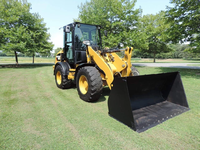 2016 Caterpillar 908M  Wheel Loader