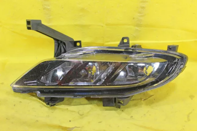 🌍 16 17 18 Nissan Maxima Right Passenger Fog Light  Lamp - 2 Tabs Missing