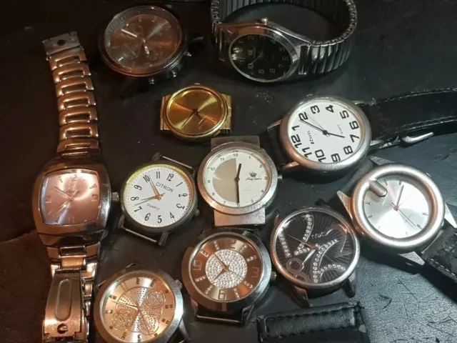 Job Lot Of 11 Gents Watch Mens Watches All Working No Straps Resell Or For Parts