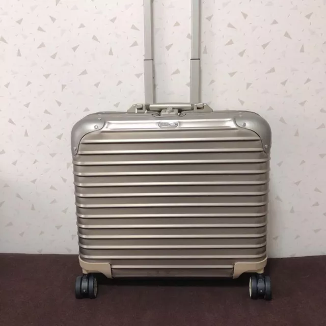 Amazon.com: Rimowa Topas-Cabin Multiwheel, Silver, One Size