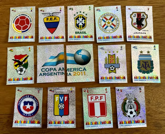 Lot de 14 badges - PANINI COPA AMERICA ARGENTINA 2011