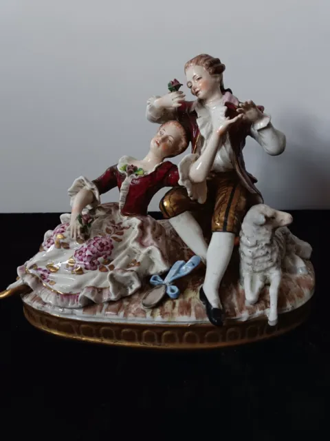 Groupe, statuette, figurine en porcelaine allemande Sitzendorf /Saxe  fin 19 ème