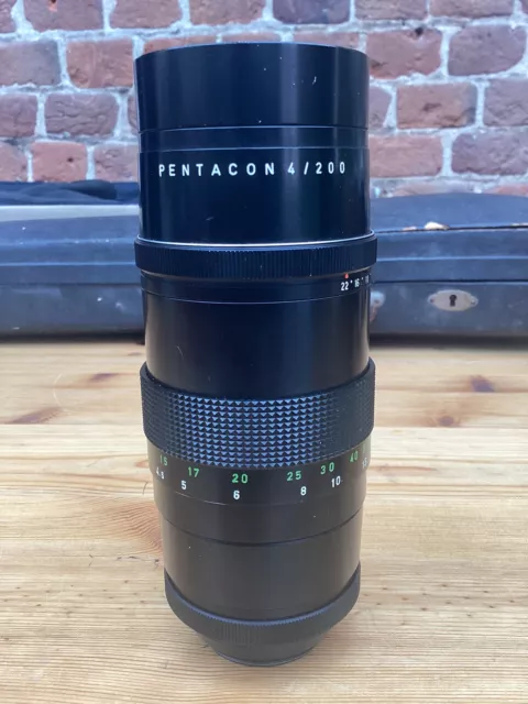 Pentacon 200 mm F4 MANUELLER FOKUS TELE - M42 SCHRAUBENHALTERUNG