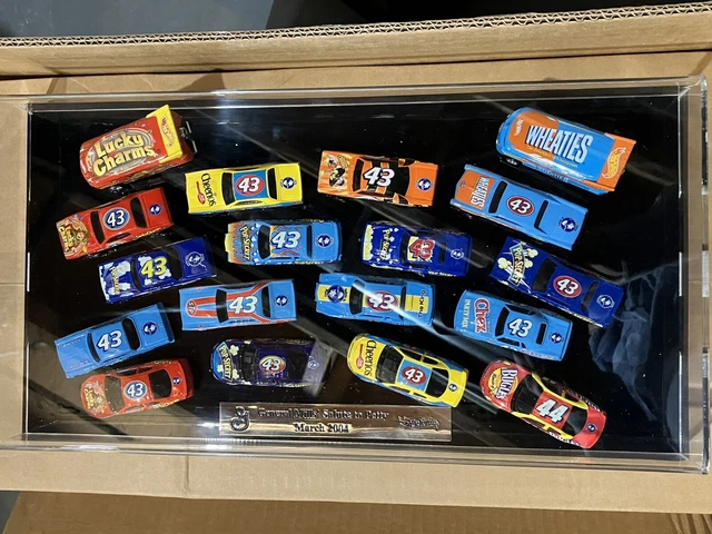 General Mills Salute to Racing #43 13台