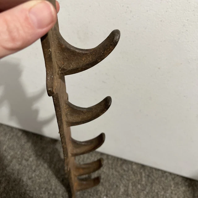 Antique Cast Iron Barn Horse Tack Harness Wall Rack Holder Farm Angled Tool Hook 8