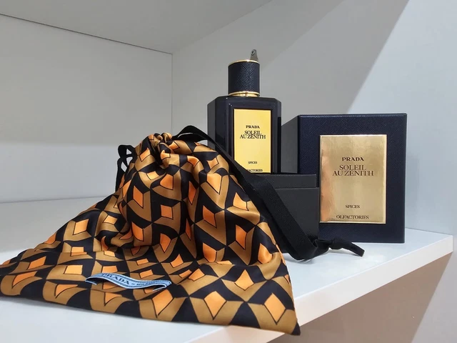Prada olfactories store soleil au zenith