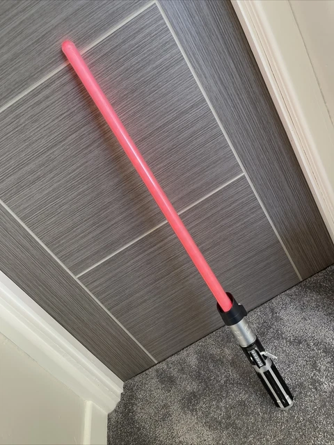 Hasbro Star Wars Light Saber Red Light & Battle Sounds Work 2010 C-2945A  327270