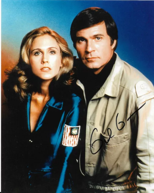 Gil Gerard "BUCK ROGERS" 10" X 8" Genuine Signed Autograph 24039