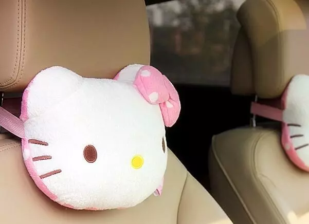 2Pcs ！Hello Kitty Car Seat Head Rest Cushion Pillows Neck Rest Pillow 2