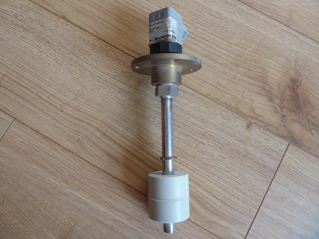 Schwimmer-Magnetschalter ABRPP 1,5-PPOS, 330 mm - gebrauchte und neu Maschinenhandel - Pagus Schwimmer-Magnetschalter ABRPP 1,5-PPOS, 330 mm - gebrauchte und neu Maschinenhandel - Pagus