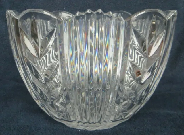 Glass Bowl Sawtooth Scalloped Star Prism Pressed Vertical Lines Heavy Vintage 8"