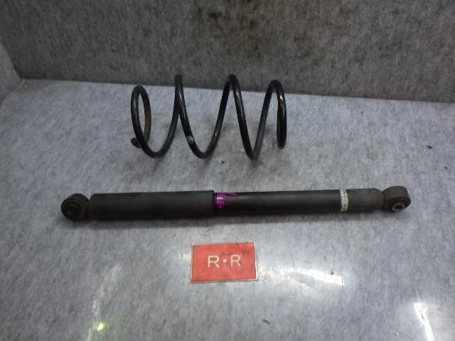 SUZUKI Solio 2014 Rear Right Shock Absorber 4180054M10 [Used] [PA80902346]