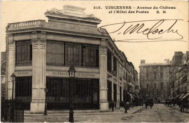 CPA AK Vincennes Avenue du Chateau et l'Hotel des Postes FRANCE (1283271)