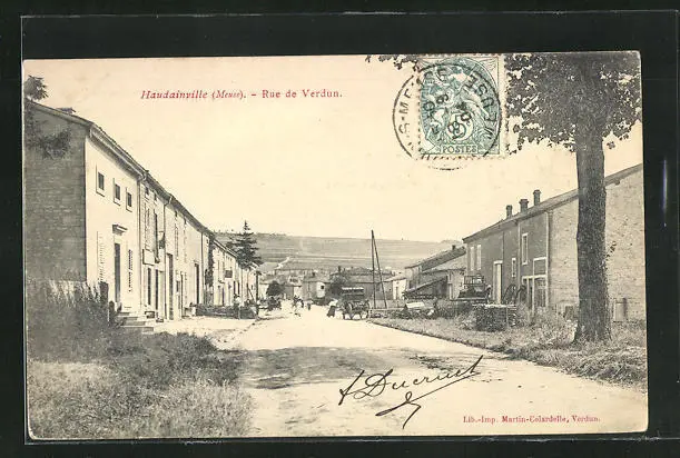 CPA Haudainville, Rue de Verdun, vue de la rue 1904