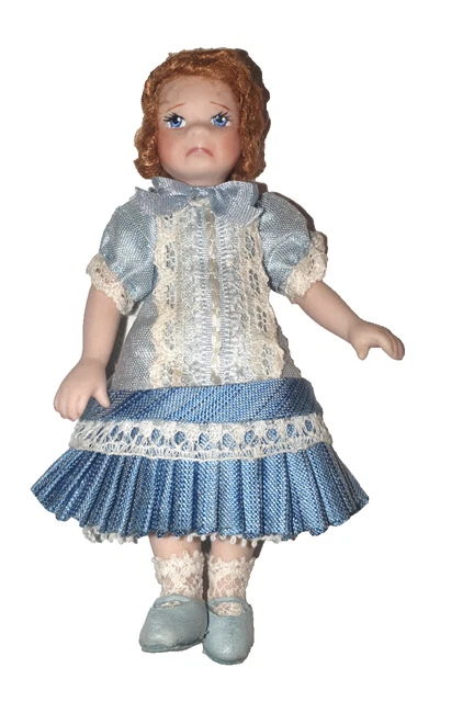 Ancienne Figurine Biscuit - Petite Mignonnette 7,5 Cm - Maison De Poupée - Occasion