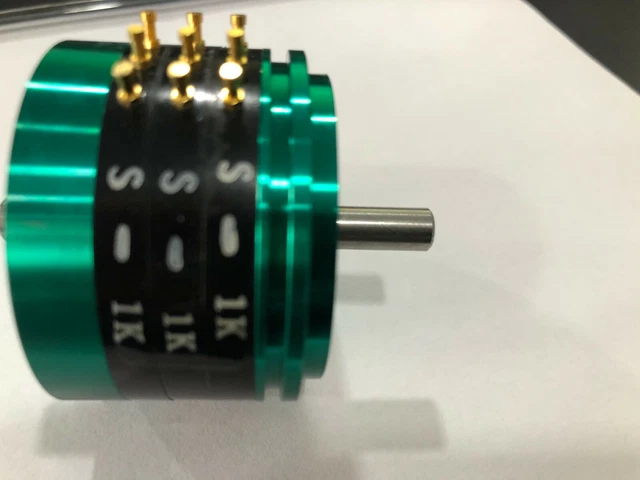 CP601; Drehpotentiometer Leitplastik Mono verschiedene Werte von TKD