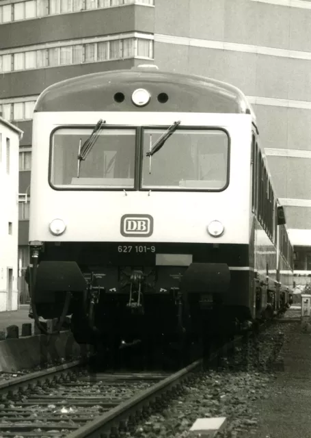 Triebwagen Foto PE 10x15cm - 627 101 vom Bw Kempten in Frankfurt, 10/81